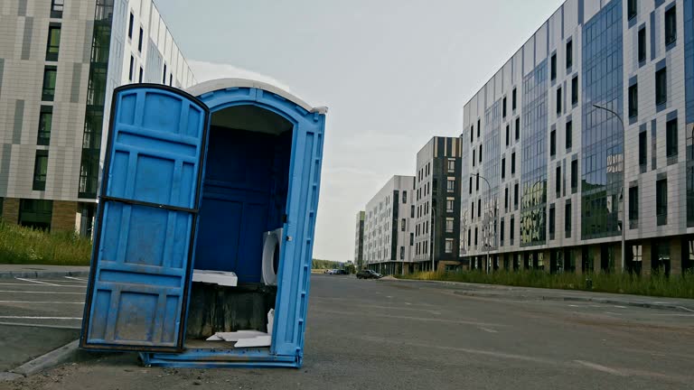  Desnso, CA Portable Potty Rental Pros